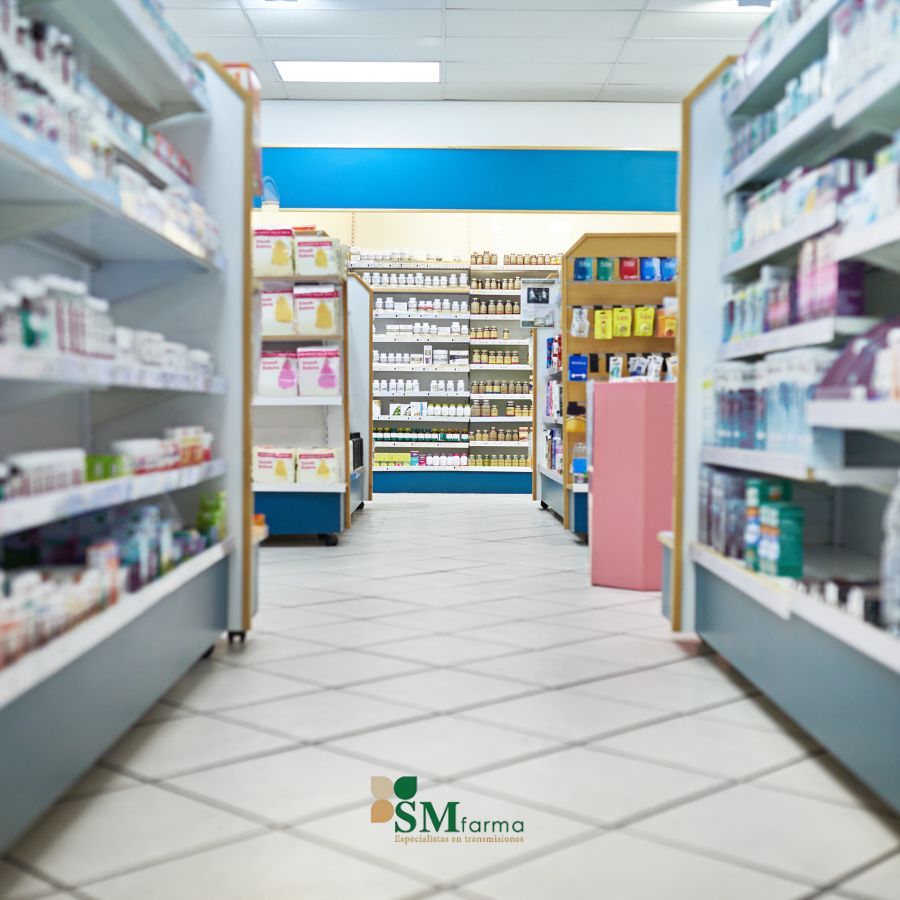 FARMACIA ENTRE VALLADOLID Y LEÓN, FACTURACIÓN APROX. 500.000 €, LOCAL EN ALQUILER.