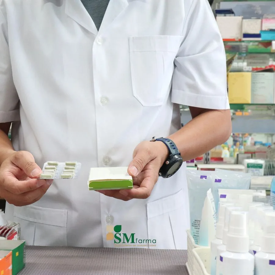 FARMACIA CON BUENA COMUNICACI&Oacute;N A 30 MINUTOS DE LE&Oacute;N CAPITAL. FACTURACI&Oacute;N APROXIMADA DE 200.000 &euro;. GESTI&Oacute;N SENCILLA. CONS&Uacute;LTANOS PARA M&Aacute;S INFORMACI&Oacute;N.