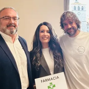 Compraventa de farmaciaCalle Camarreal, 28, Pe&ntilde;acastillo (Santander)